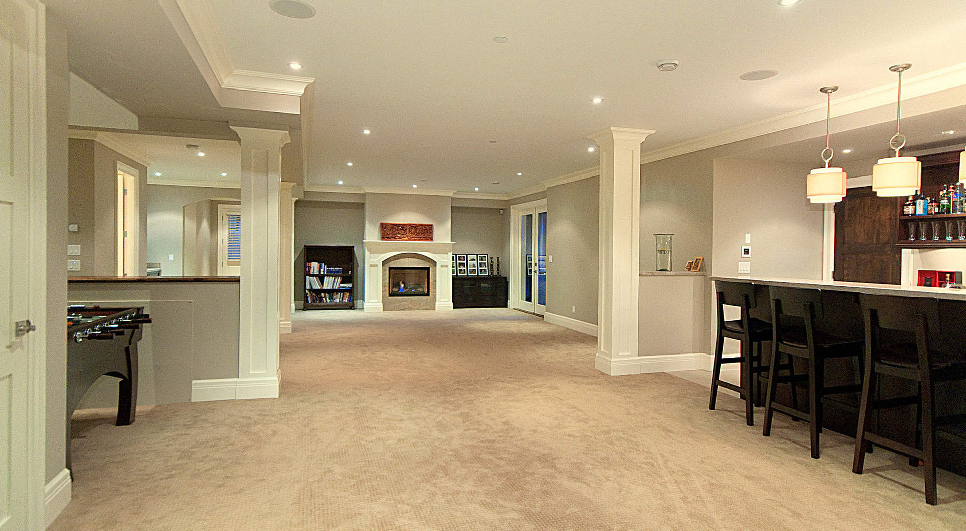 Games Room with Wet Bar
