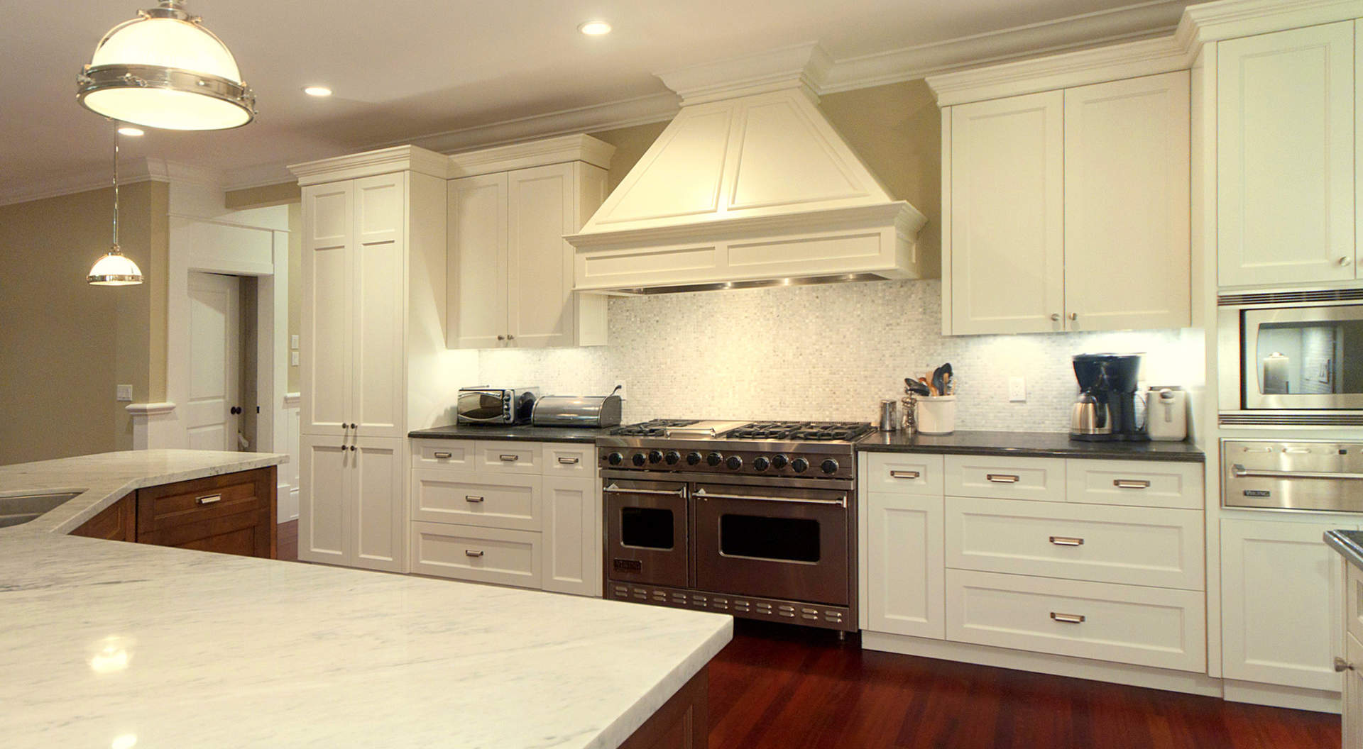 Custom Kitchen with Top Appliances
