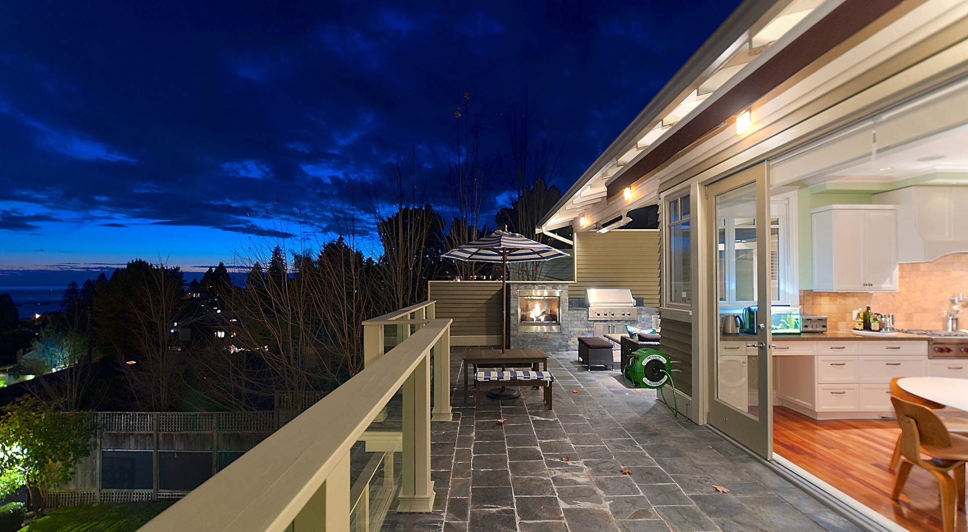 Large Sundeck Overlooking the South Facing Backyard