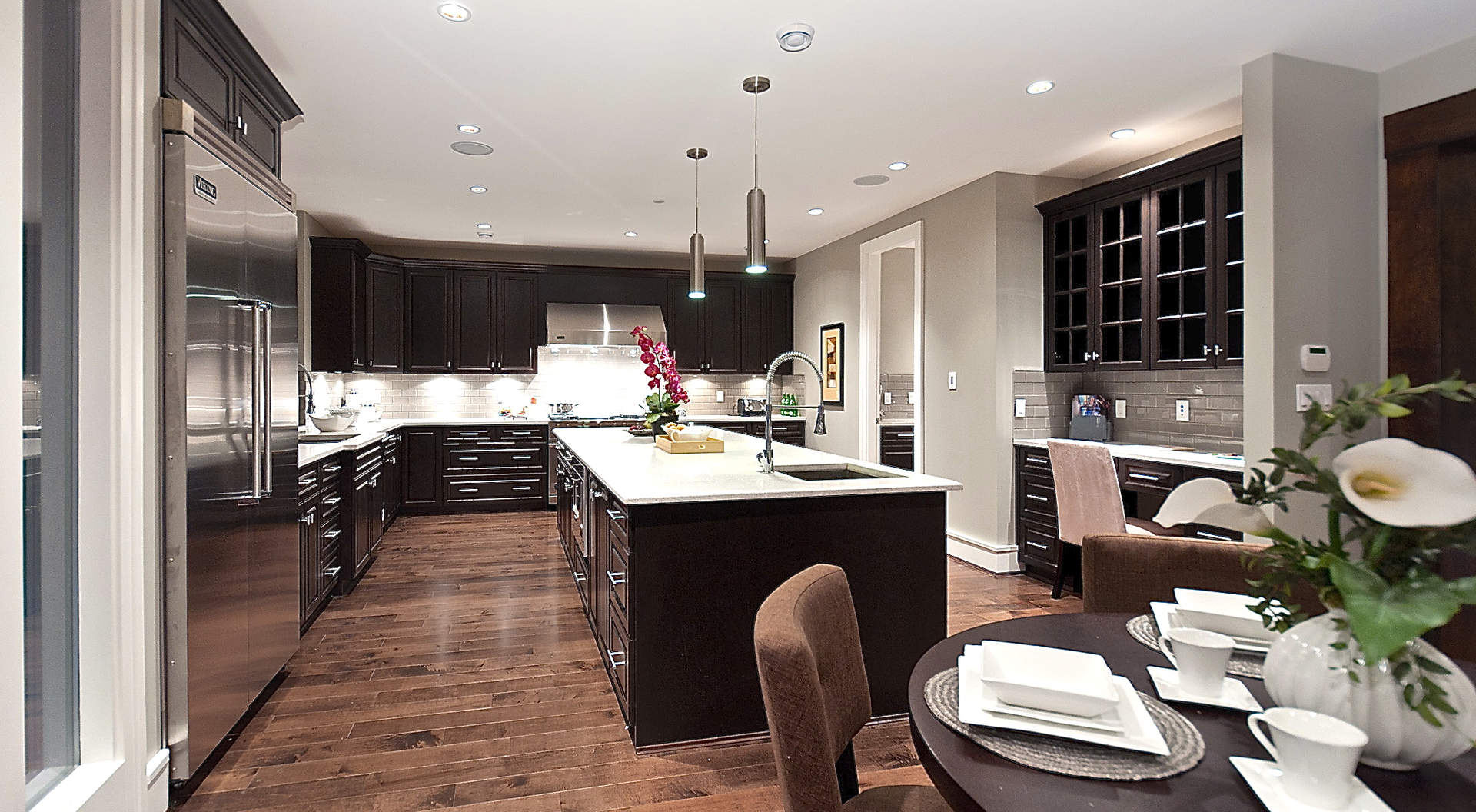 Beautiful Gourmet Kitchen with Center Island