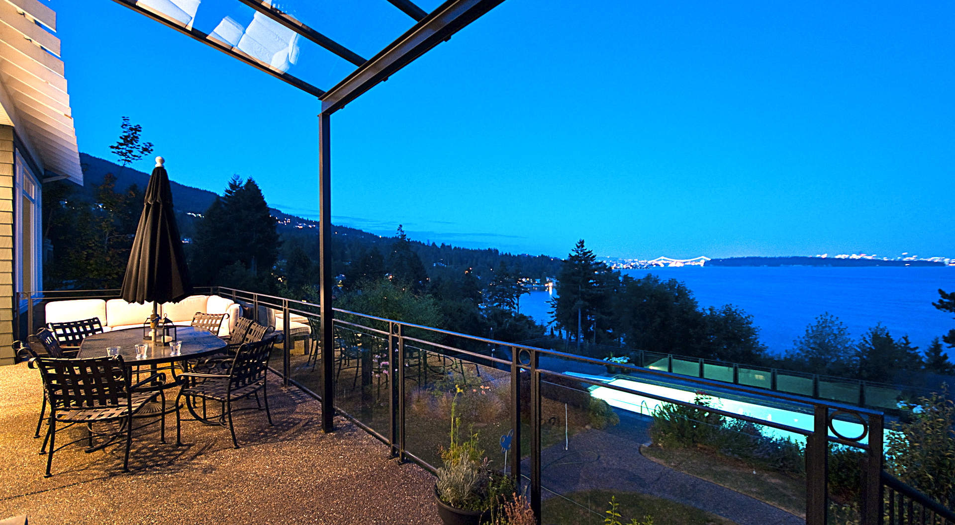 Hermosa terraza exterior con vistas Vistas