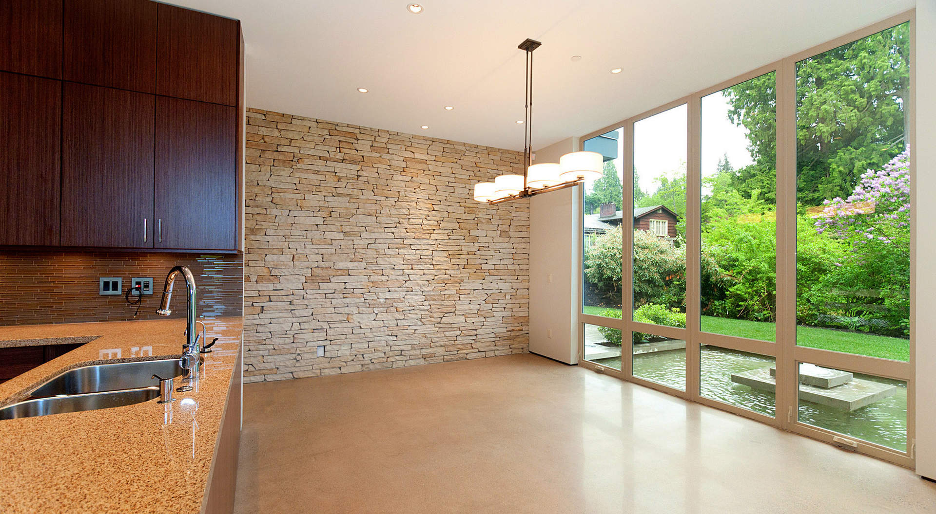 Fantastic Dining Area