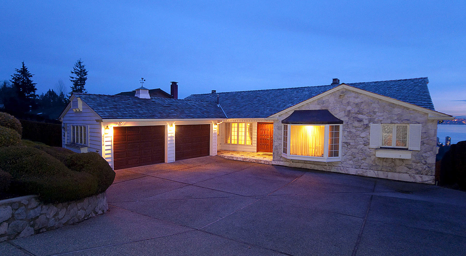 2158 Westhill Wynd West Vancouver Homes and Real Estate BC, Canada