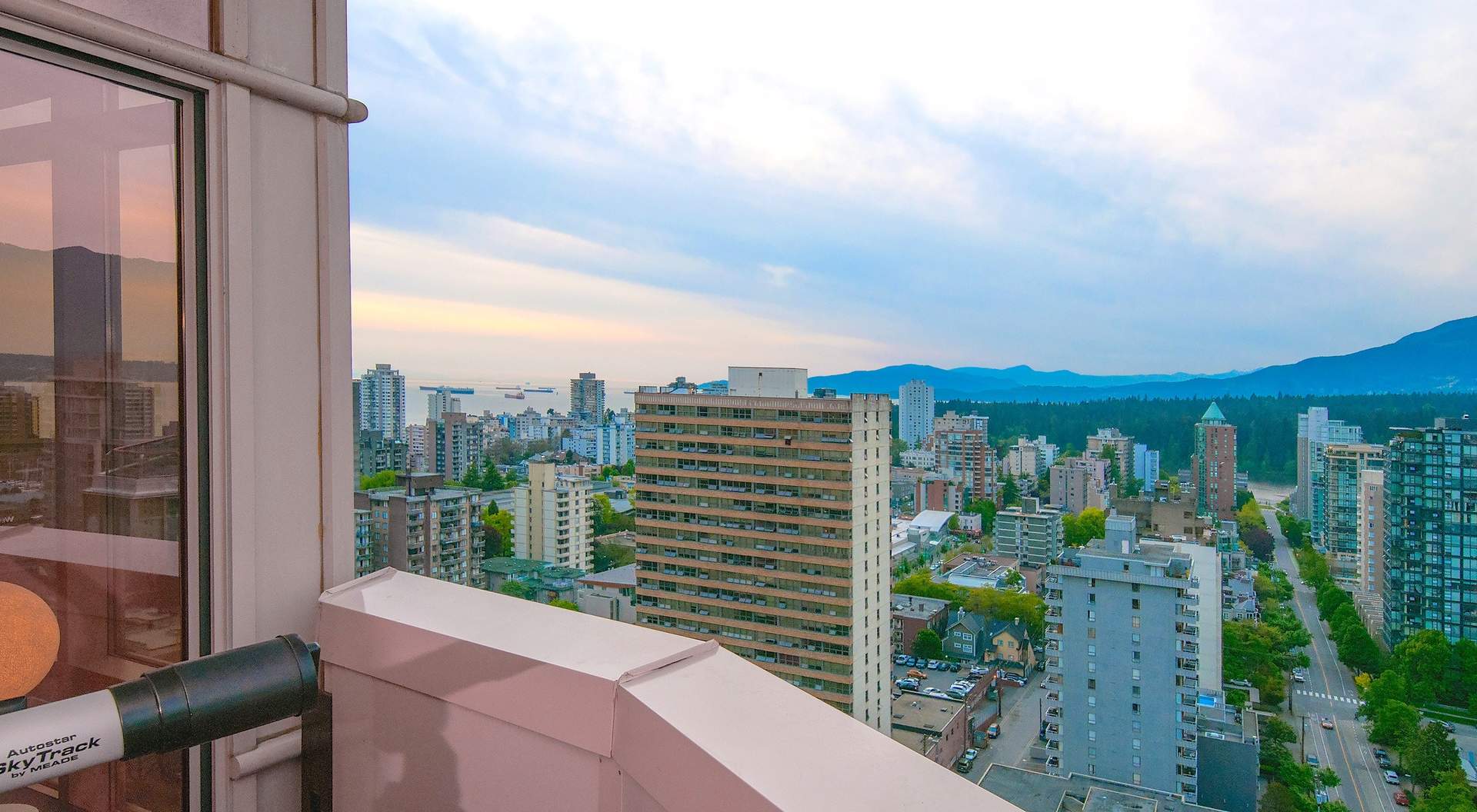 17A1500 Alberni Street West Vancouver Homes and Real Estate BC