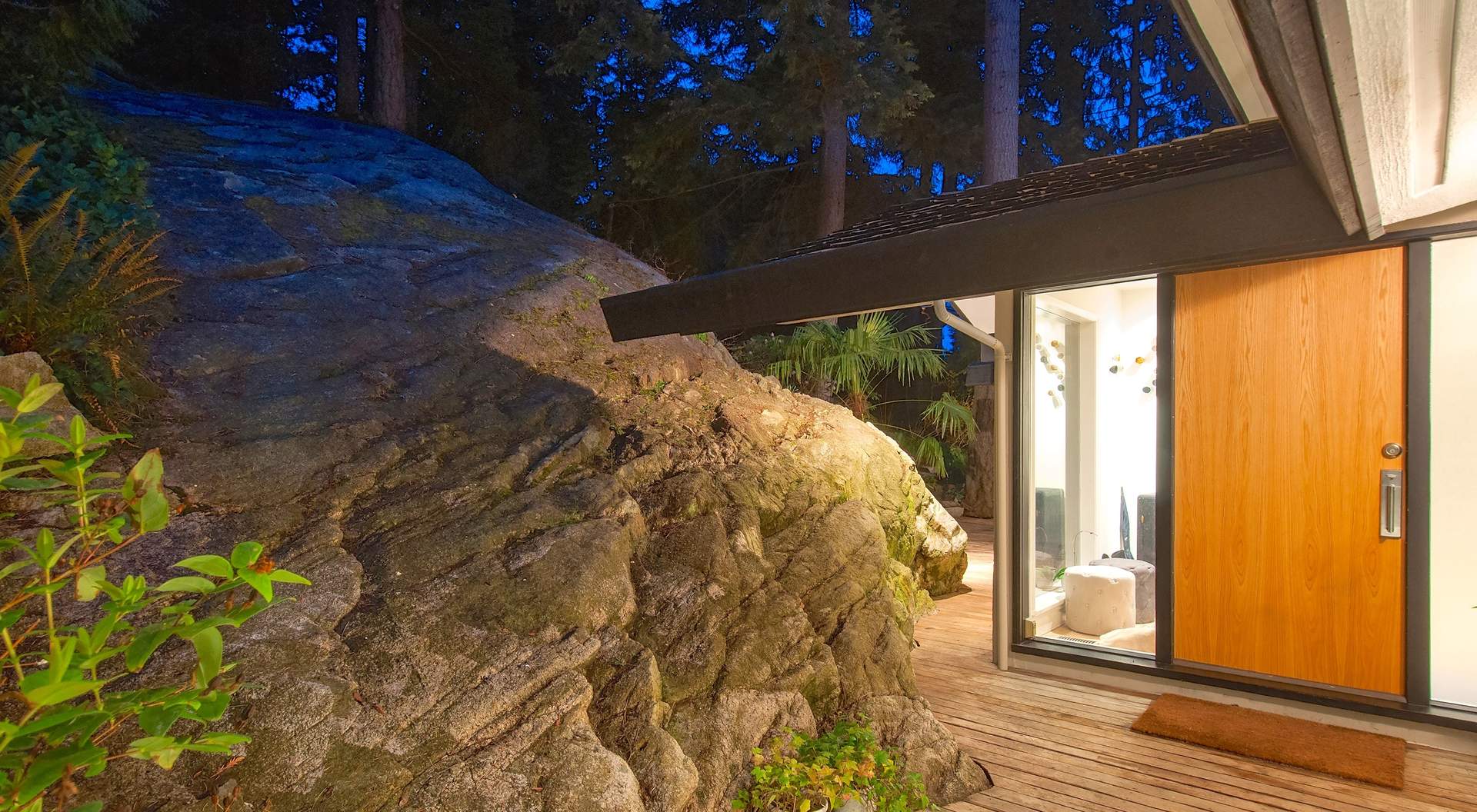 6485 Madrona Crescent West Vancouver Homes and Real Estate BC, Canada