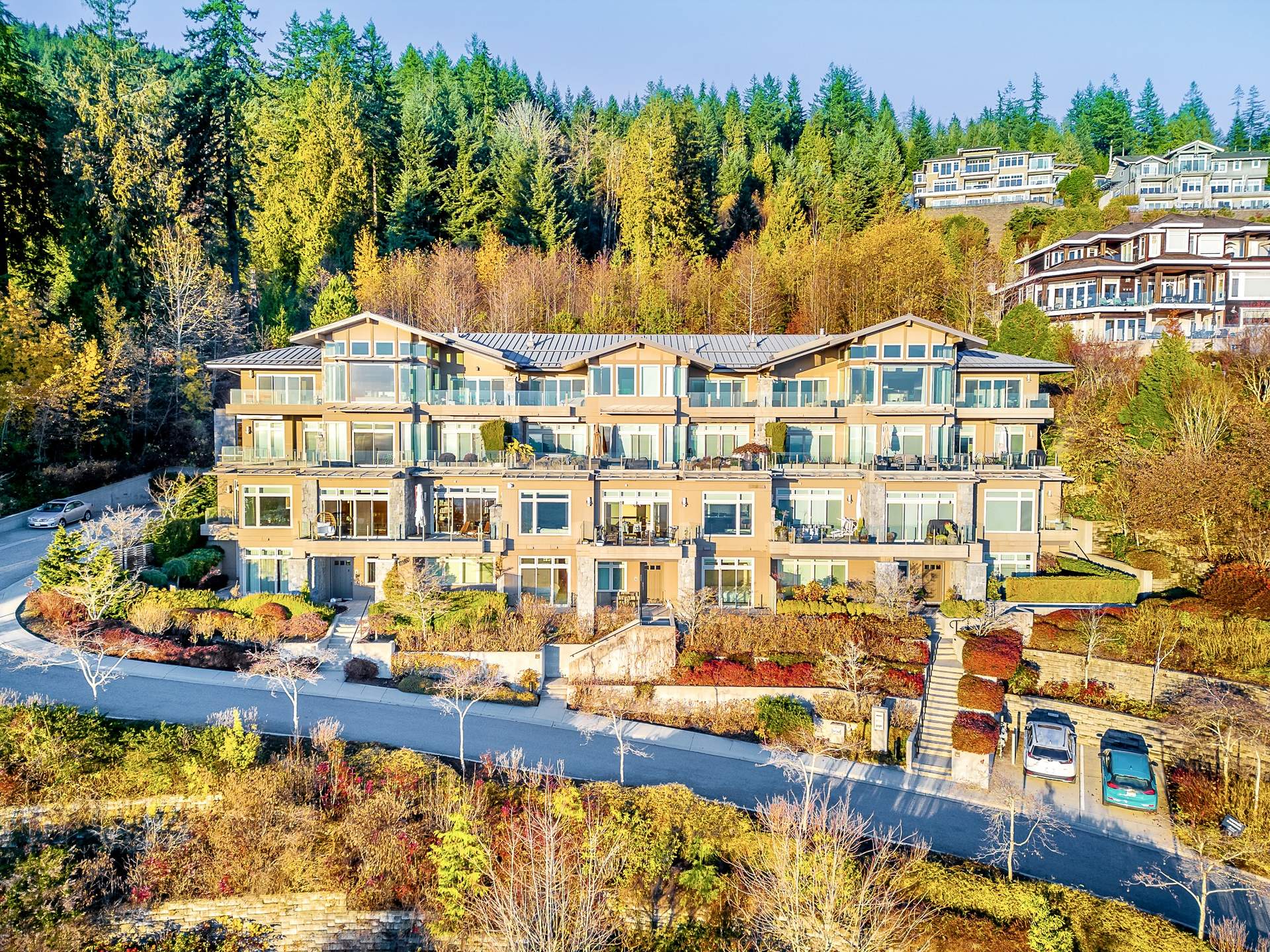 The 'Aerie' II Townhome - 1of 8 Exclusive Residences built in Concrete and Stone