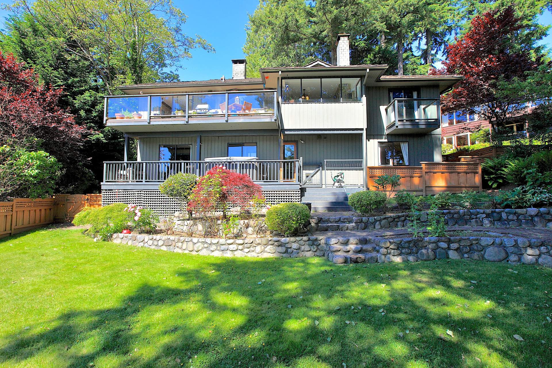 Spectacular West Bay View Home!