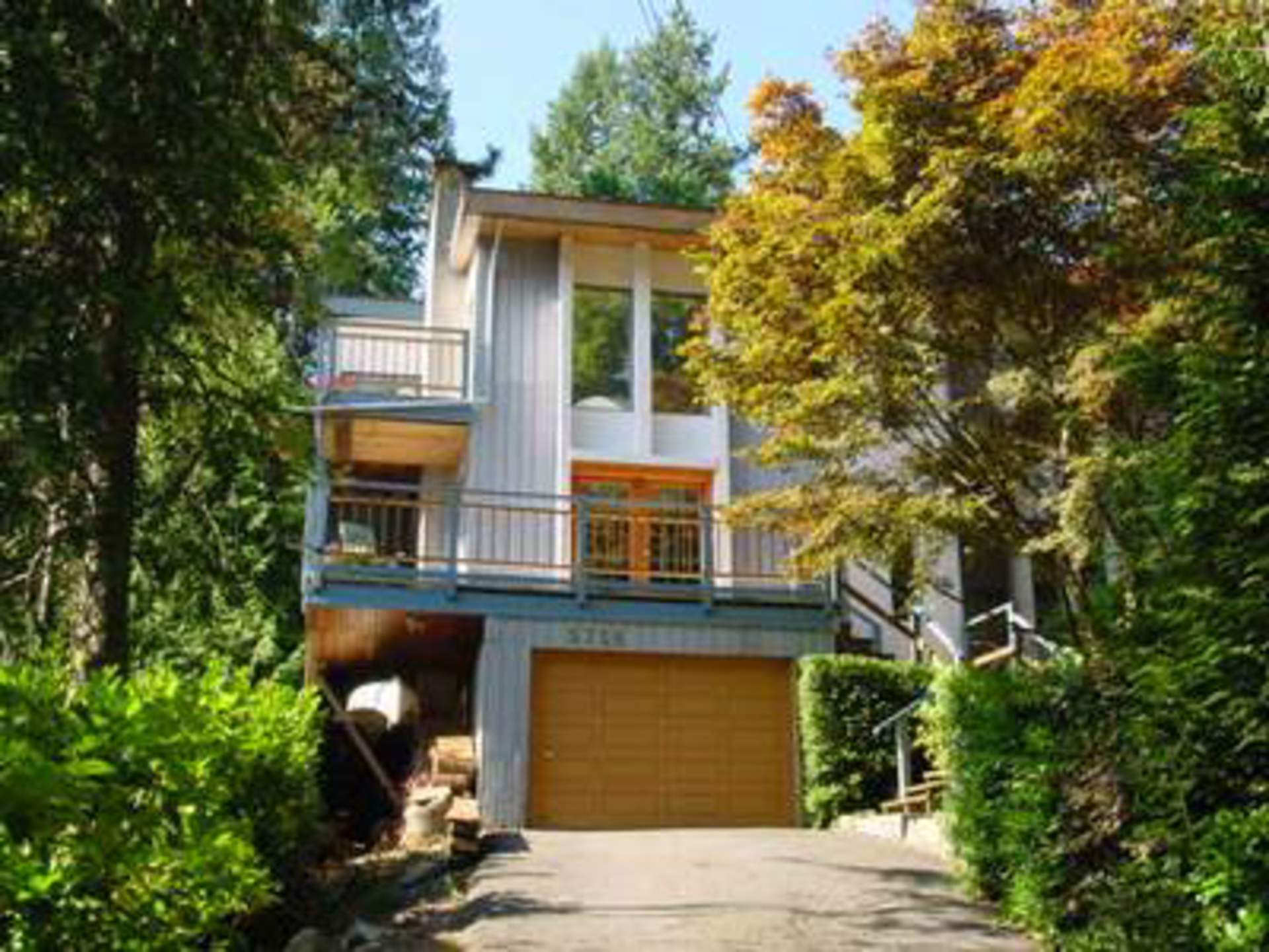 5716 Marine Drive West Vancouver Homes and Real Estate BC, Canada