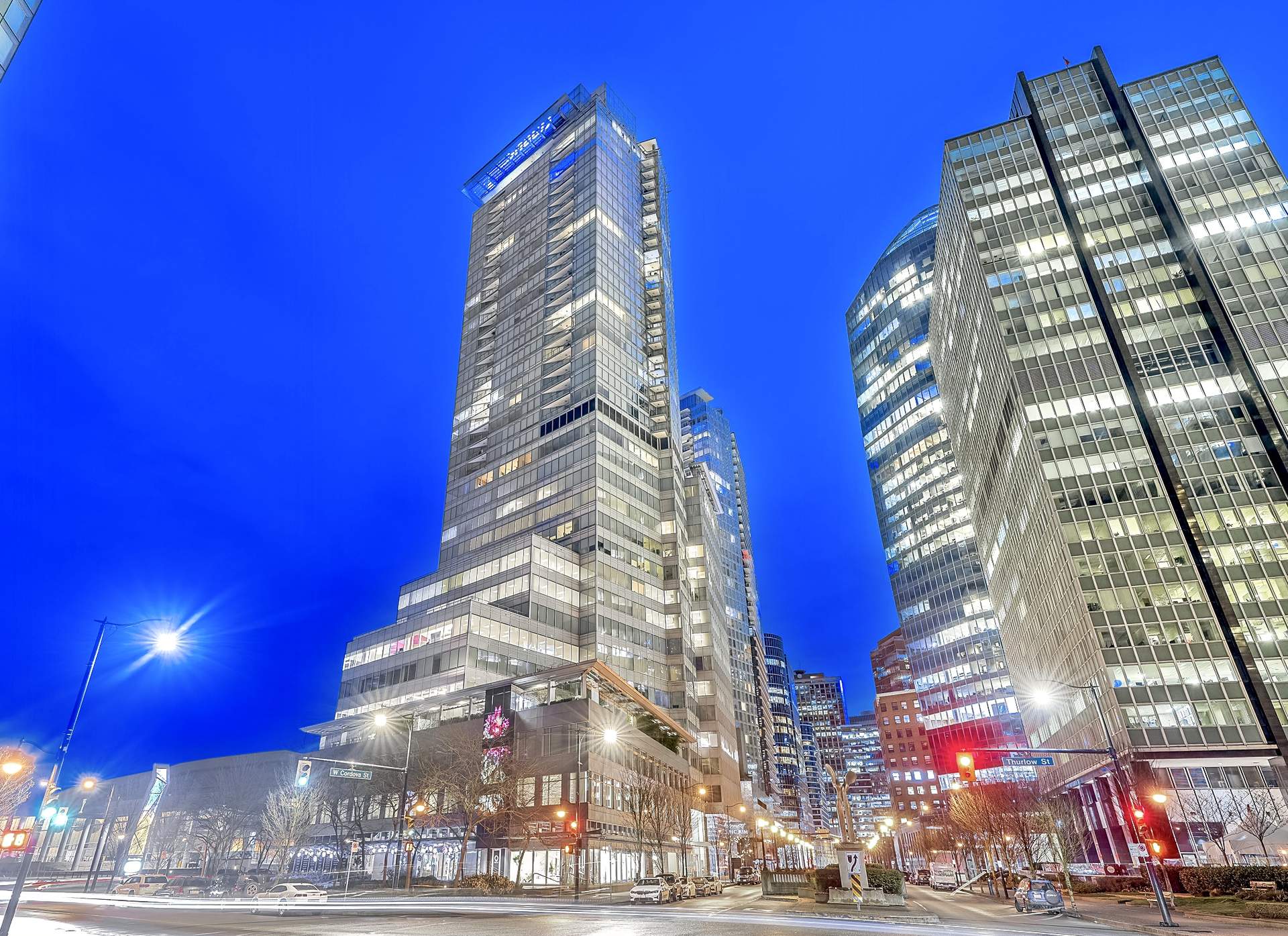 VANCOUVER’S EXCLUSIVE SHAW TOWER WATERFRONT PENTHOUSE!