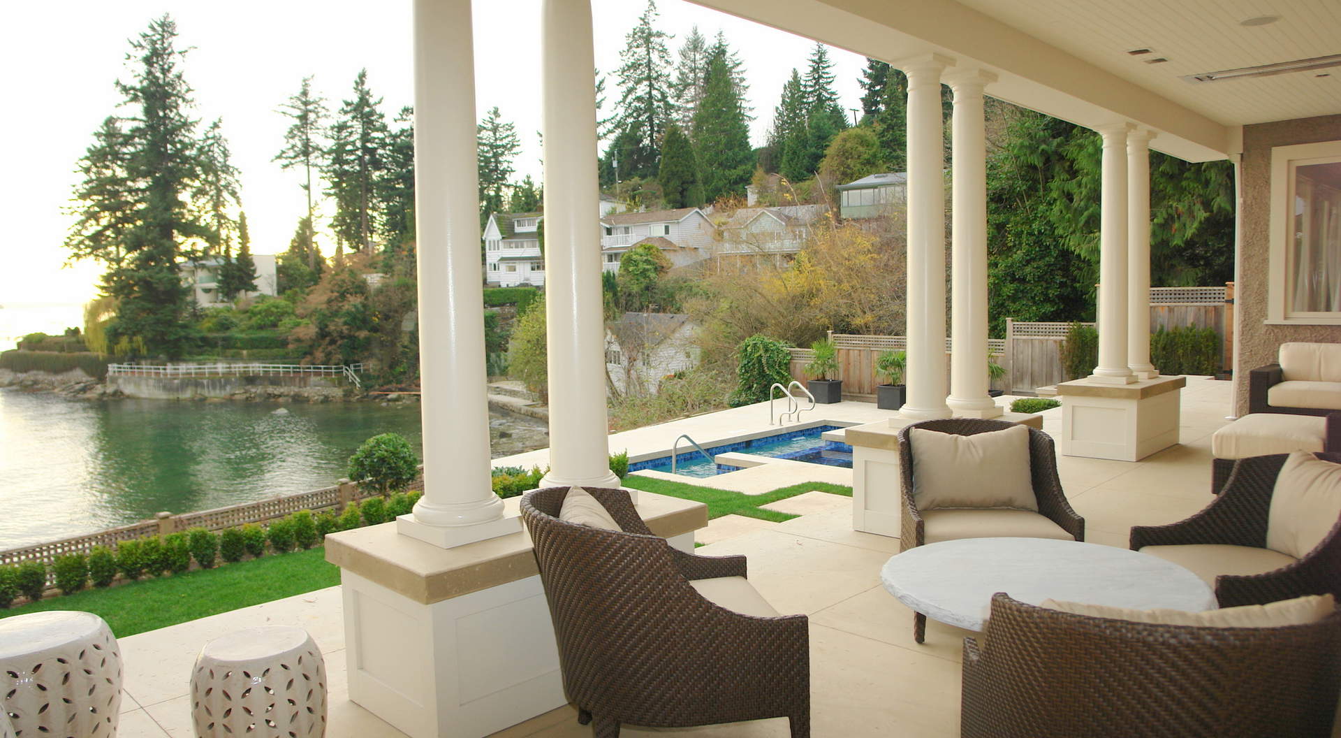 Beautiful Covered Terrace overlooking the Ocean Views