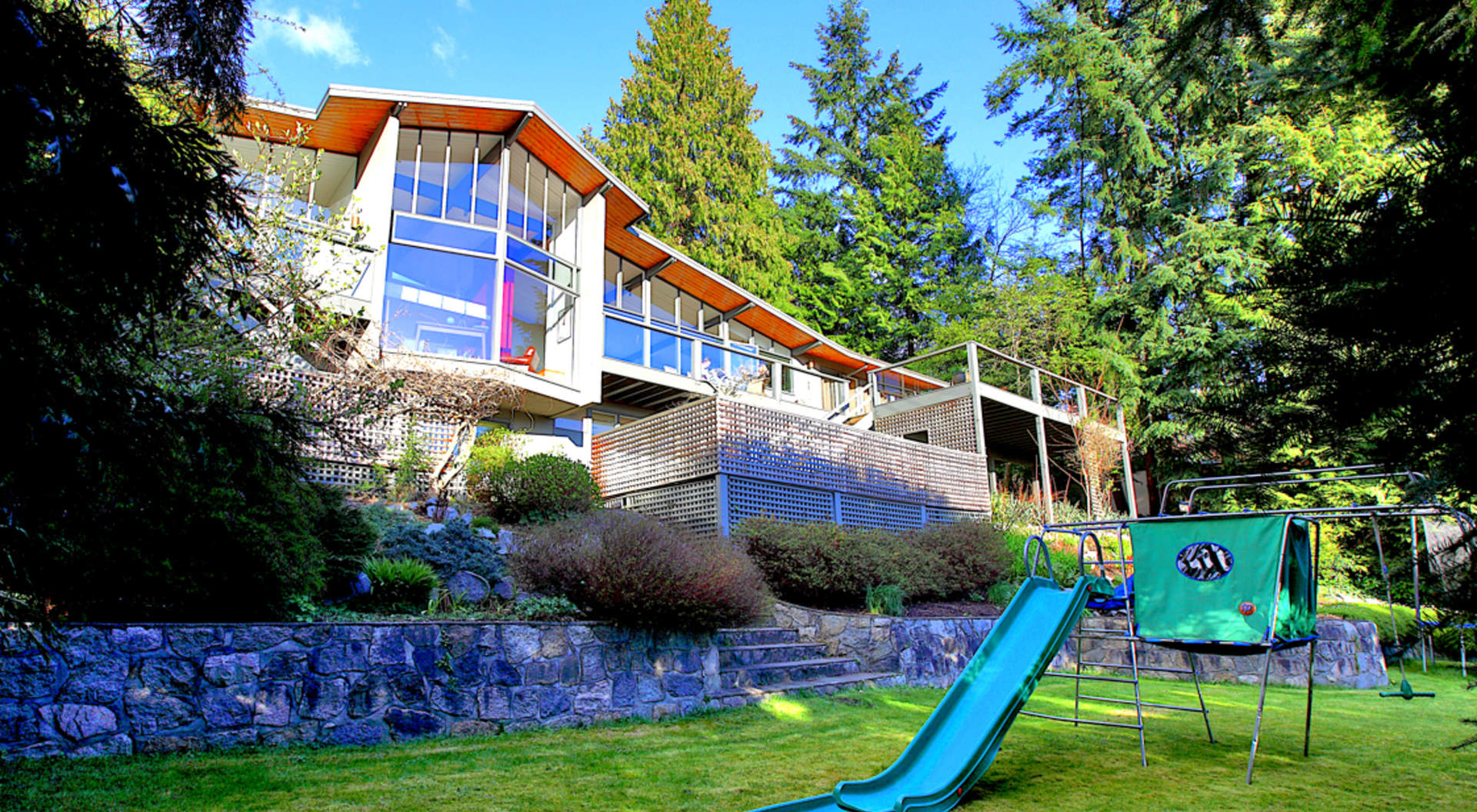 2670 Rosebery Avenue West Vancouver Homes and Real Estate BC, Canada