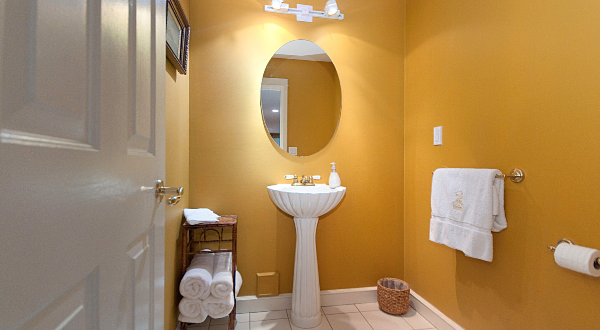 6236 Wellington Avenue - West Vancouver Homes and Real ...