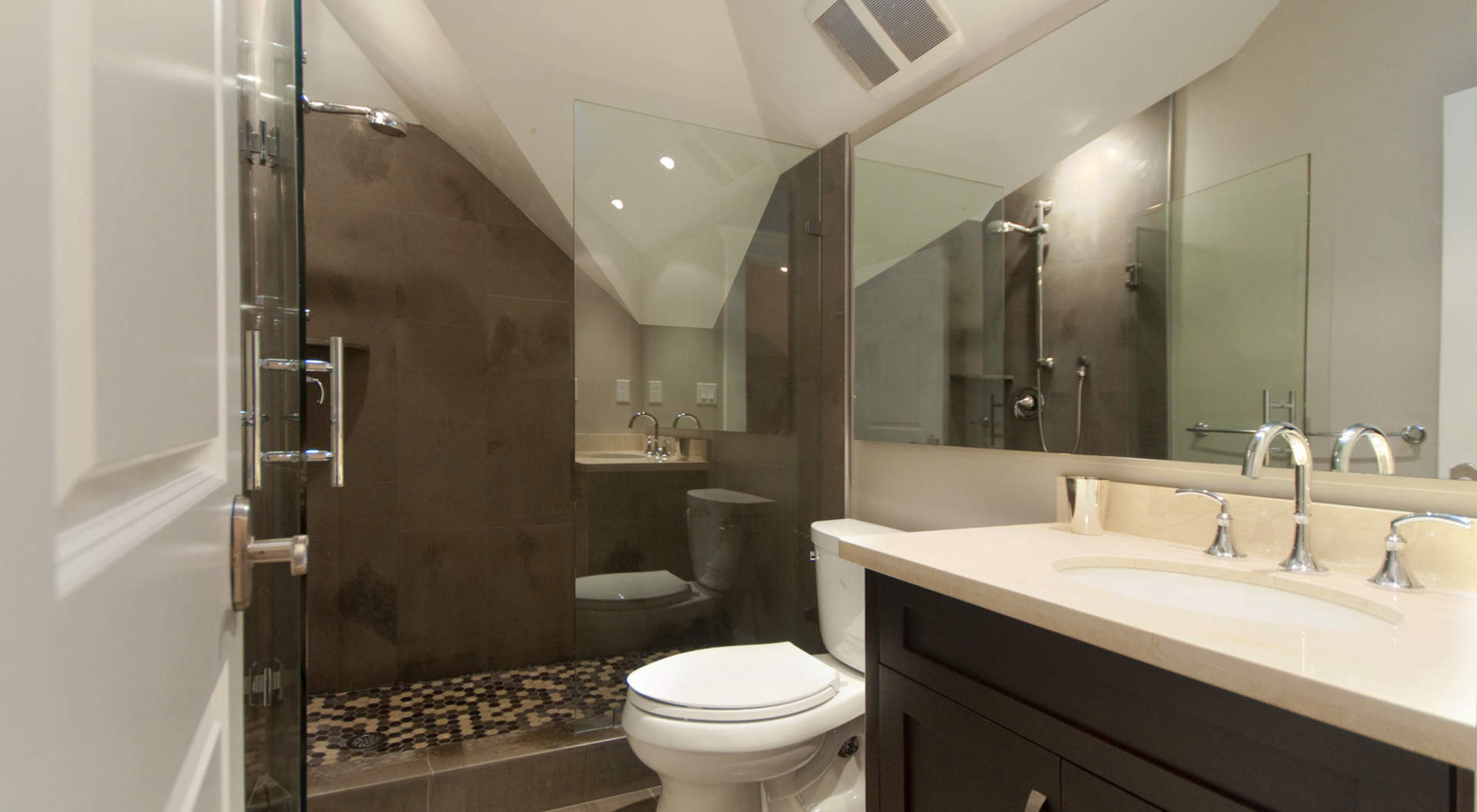 Guest Bathroom En