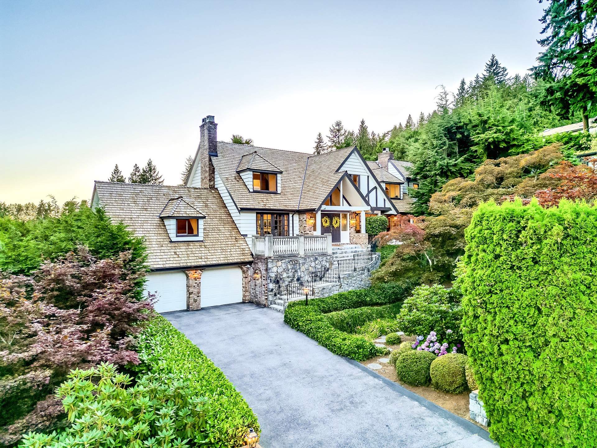 A classic Tudor style family home in Altamont