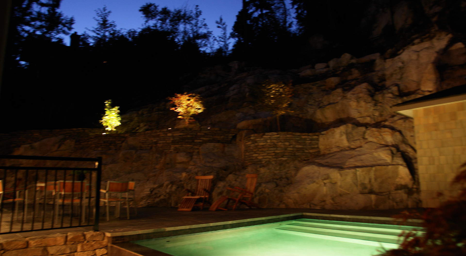 Plunge Pool with Water Fountain Feature