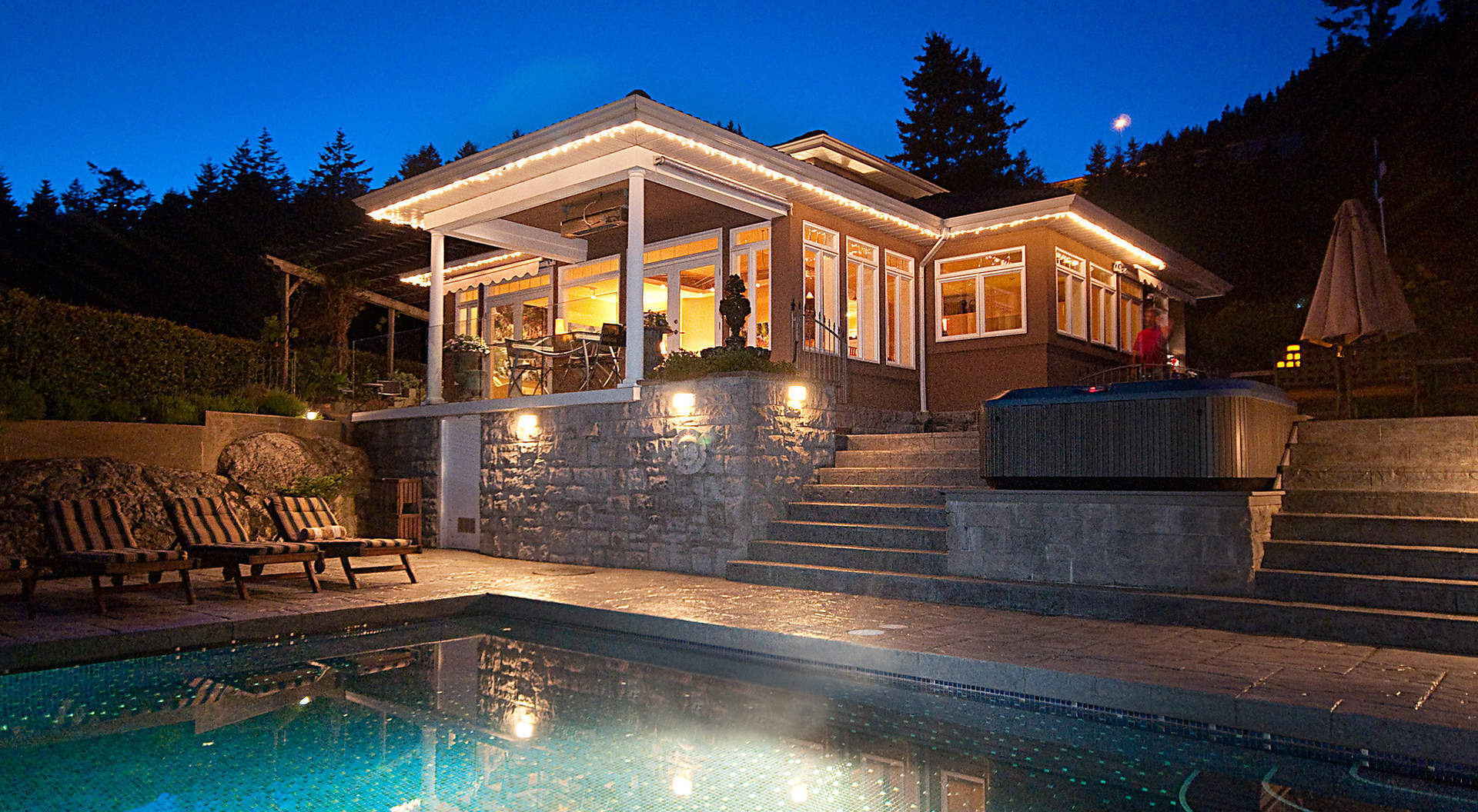 Arquitectura fabuloso con espumoso piscina al aire libre
