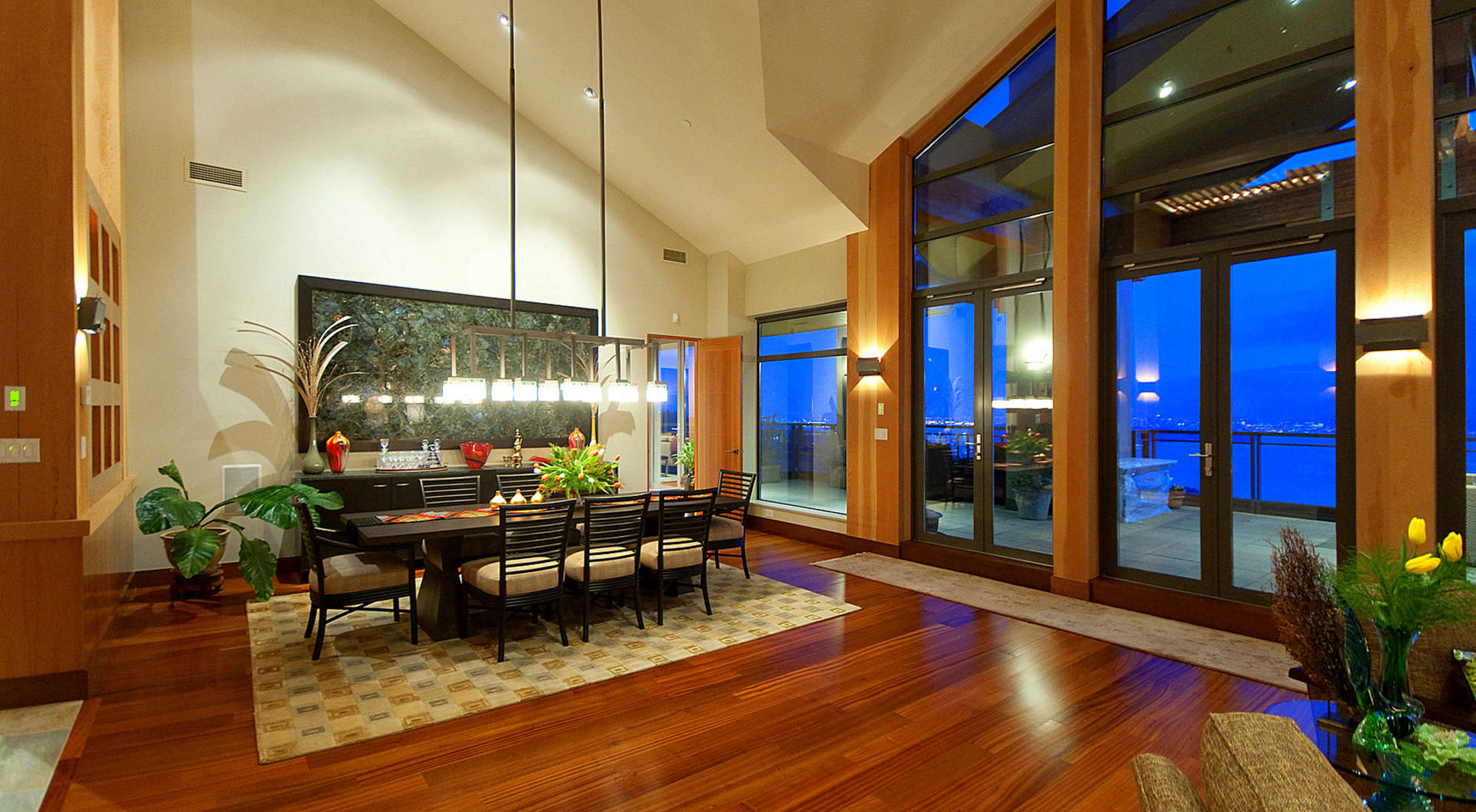 Dramatic Dining Area