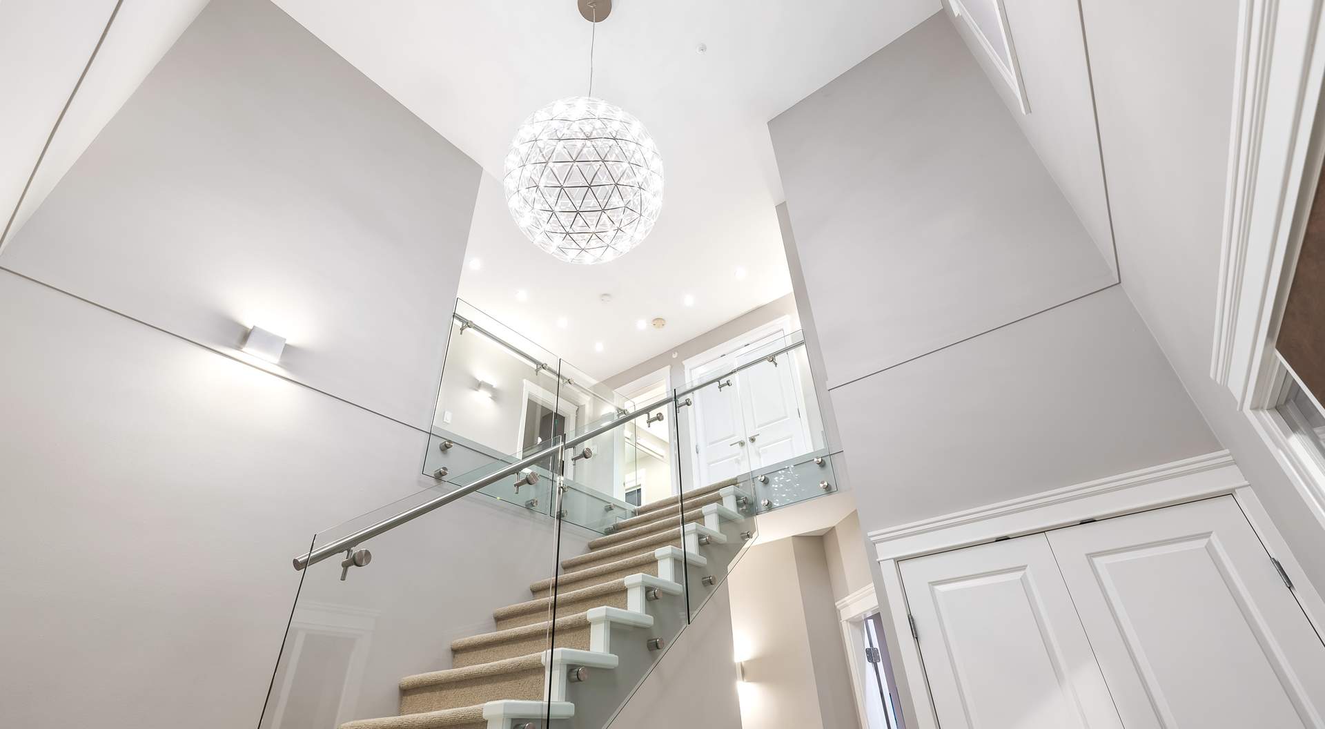 3822 W 2nd Avenue West Vancouver Homes and Real Estate BC, Canada