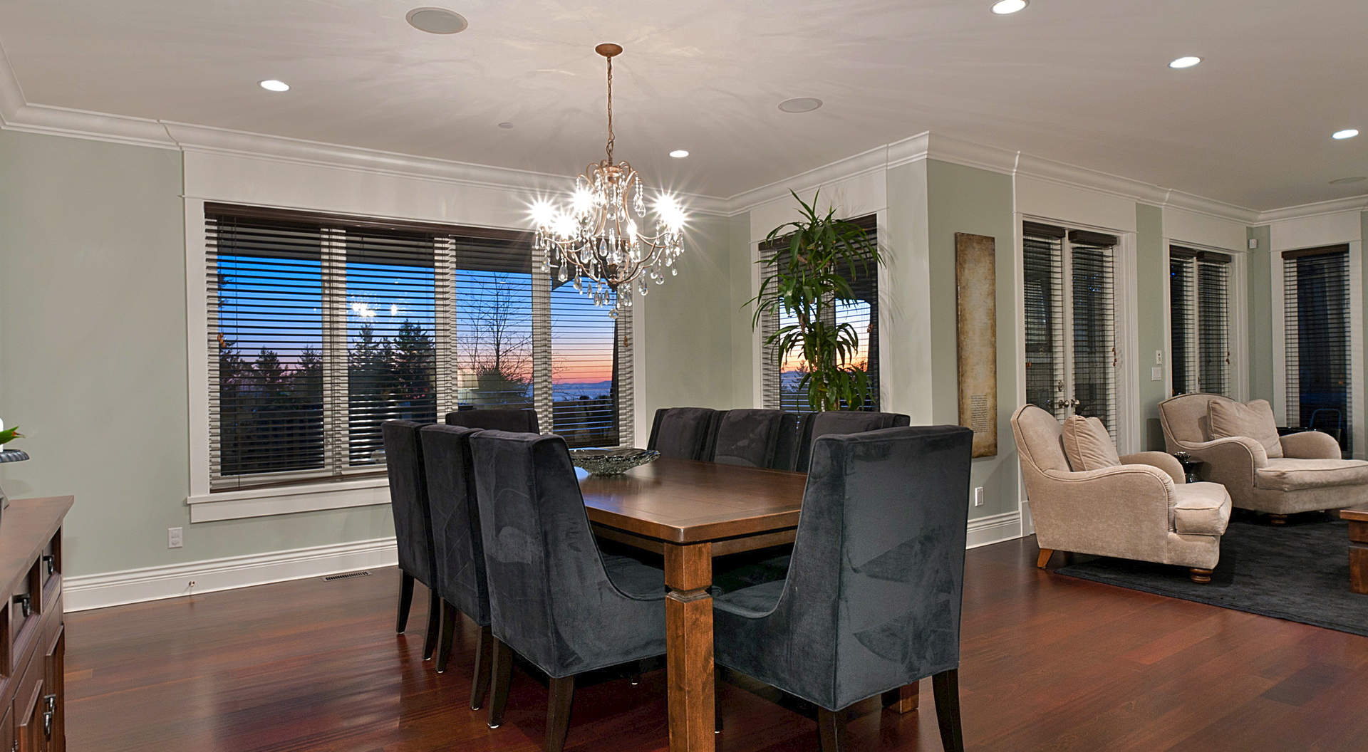 Large Dining Area