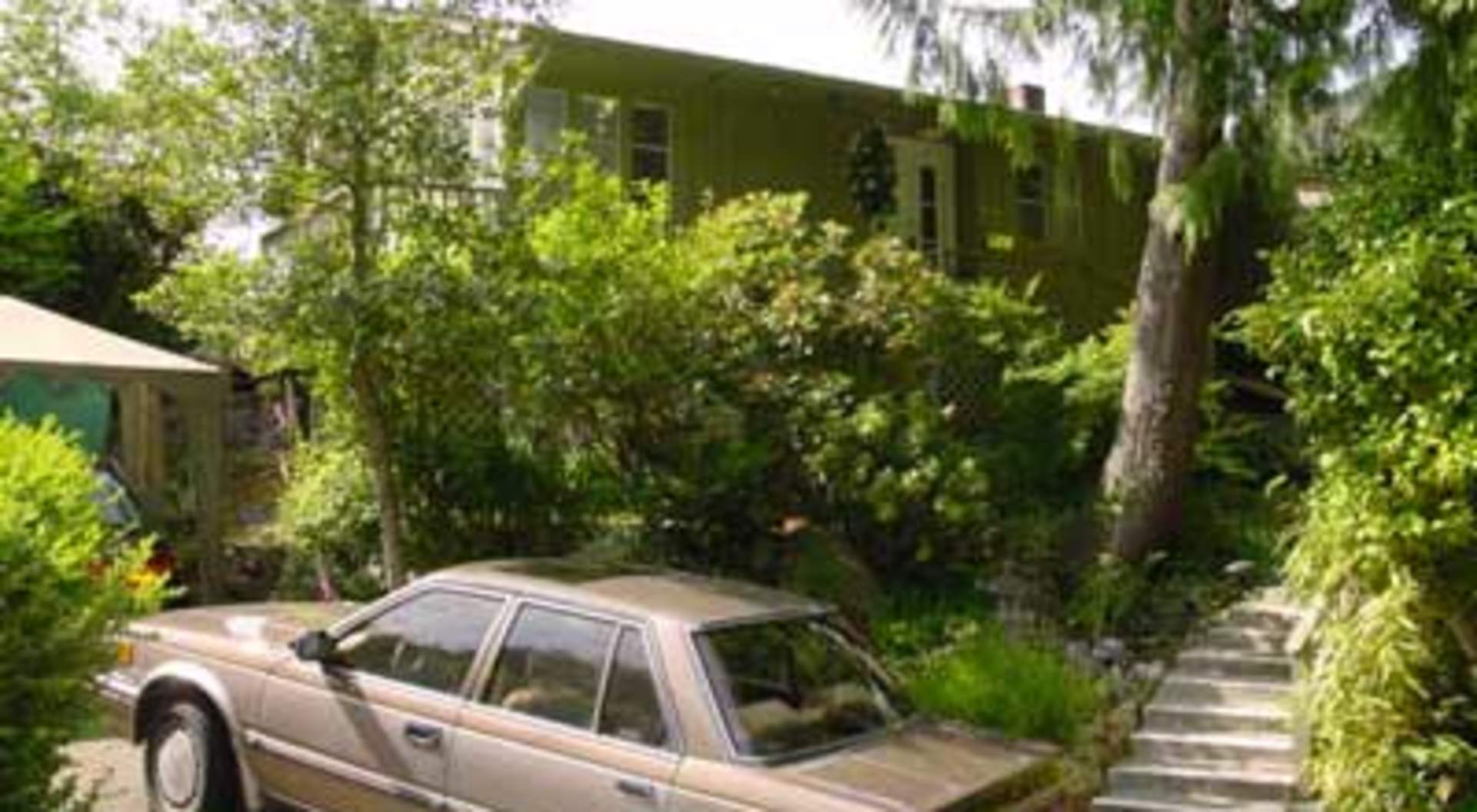 5755 Telegraph Trail West Vancouver Homes and Real Estate BC, Canada