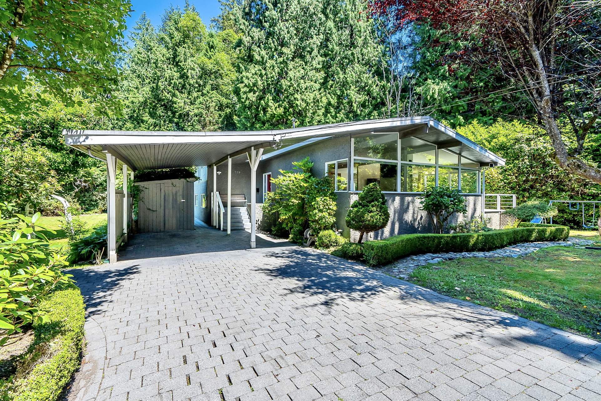INCREDIBLE VALUE! A Post and Beam Modernist Gem!