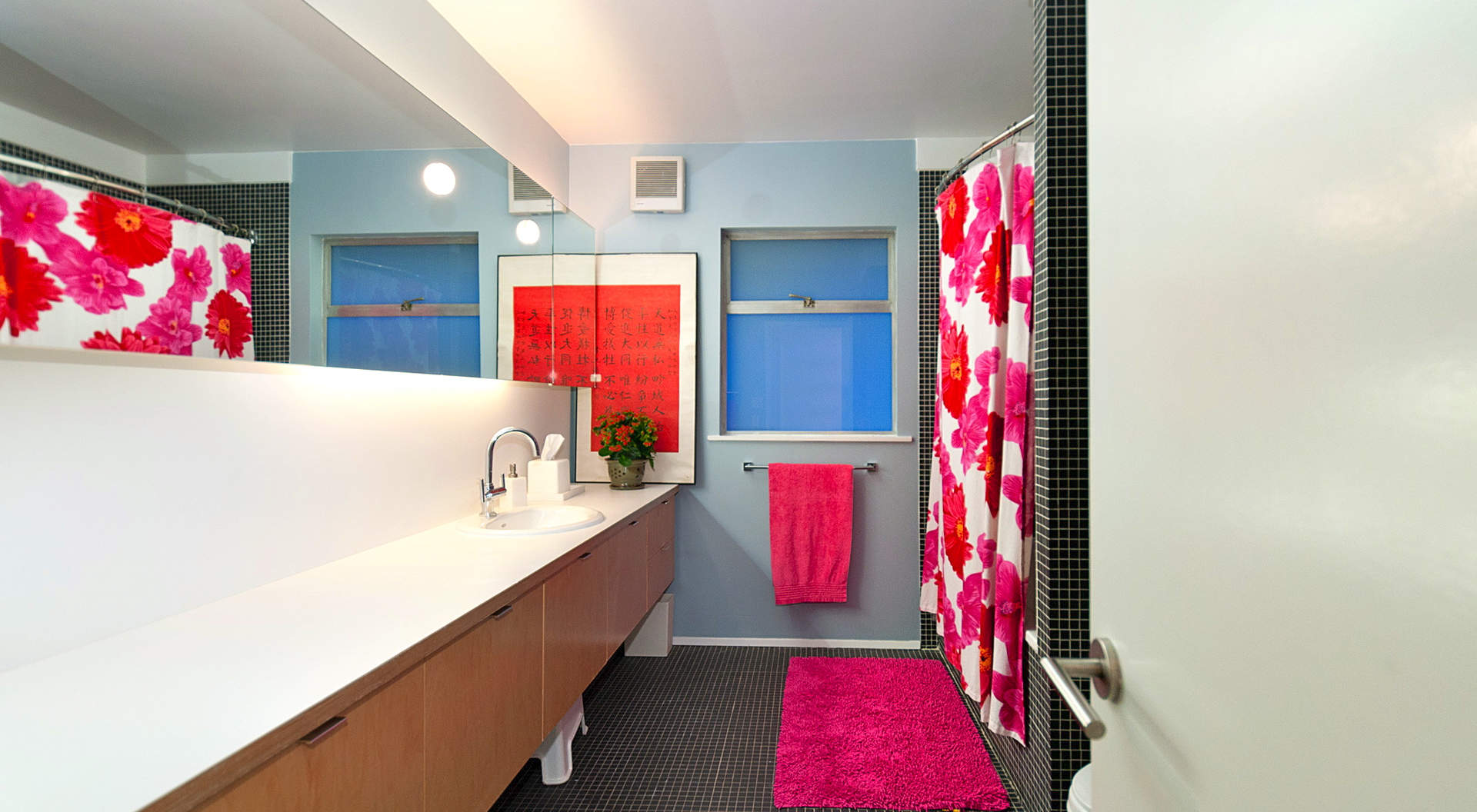 Luxurious Guest Bathroom