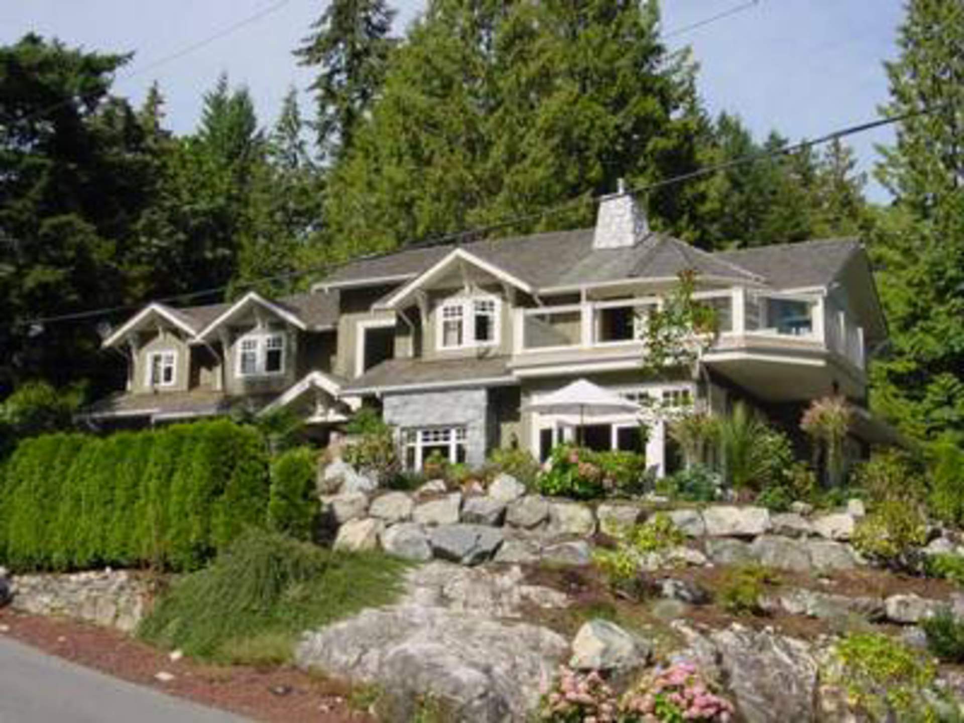 5697 Eagle Harbour Road West Vancouver Homes and Real Estate BC, Canada