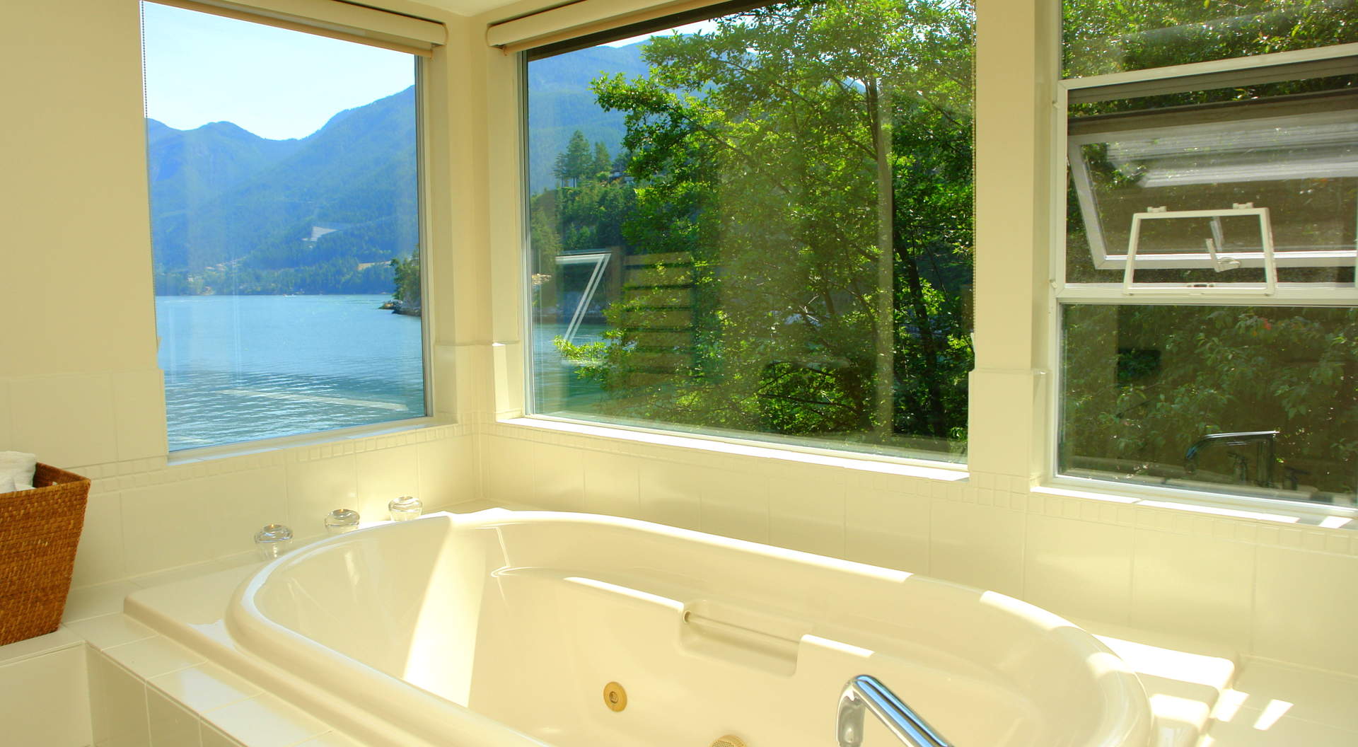 Soaker Tub Overlooking the Ocean