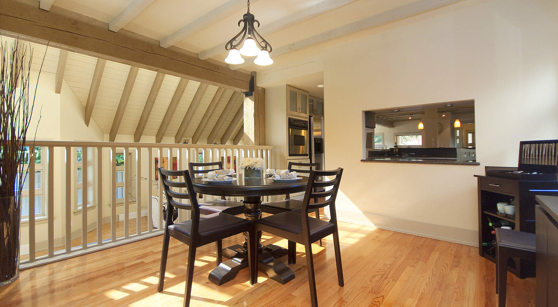 4391 Erwin Drive West Vancouver Homes and Real Estate BC, Canada