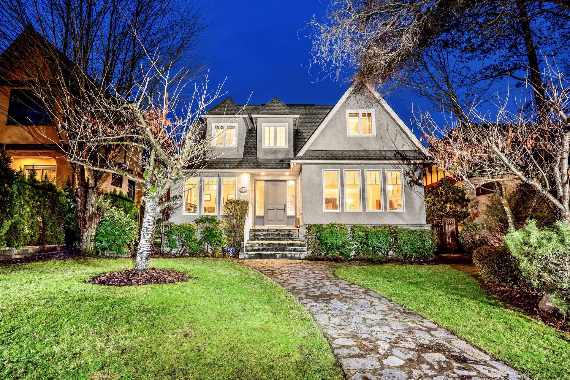  A Gorgeous Shaughnessy Family Residence!
