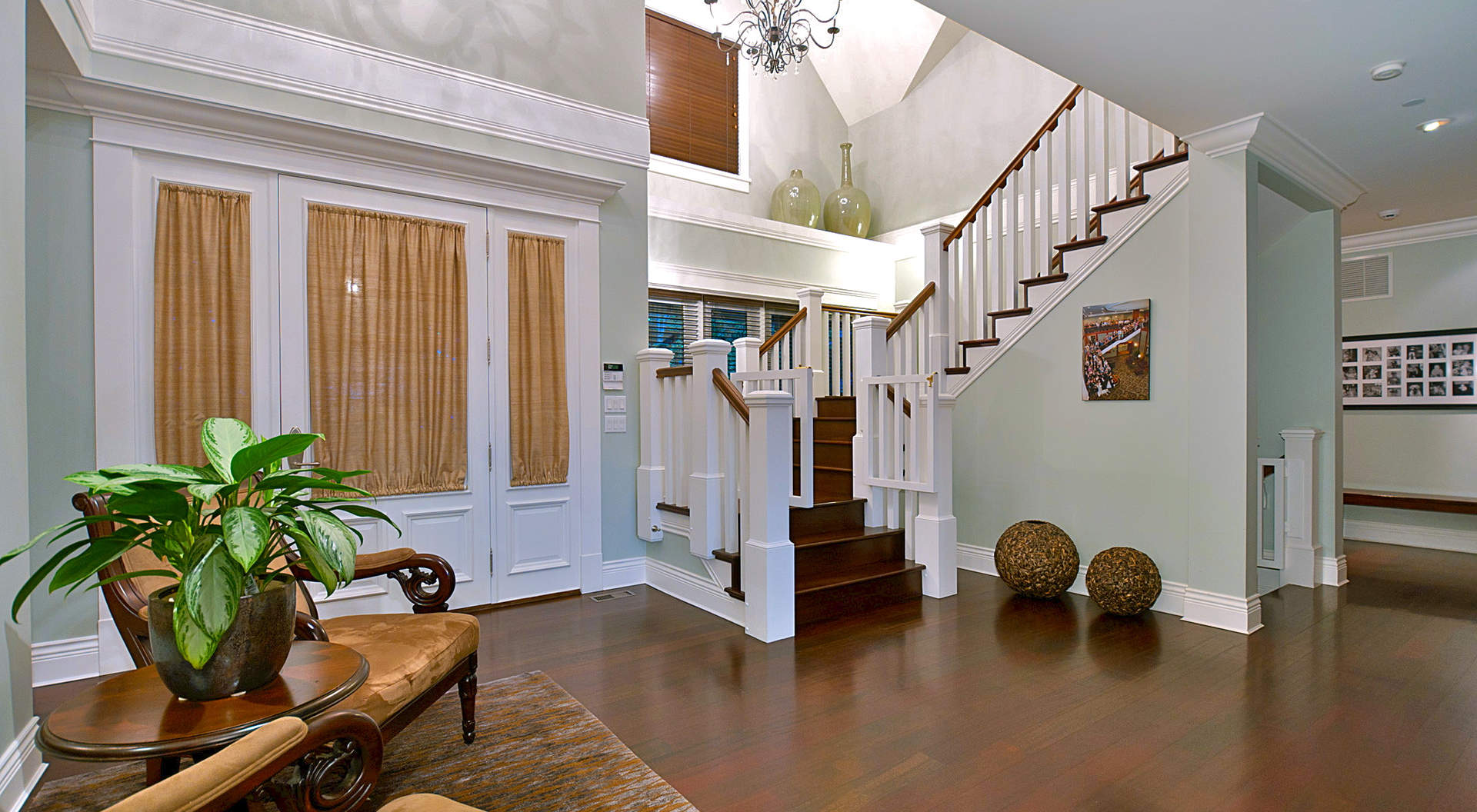 Gorgeous Foyer 