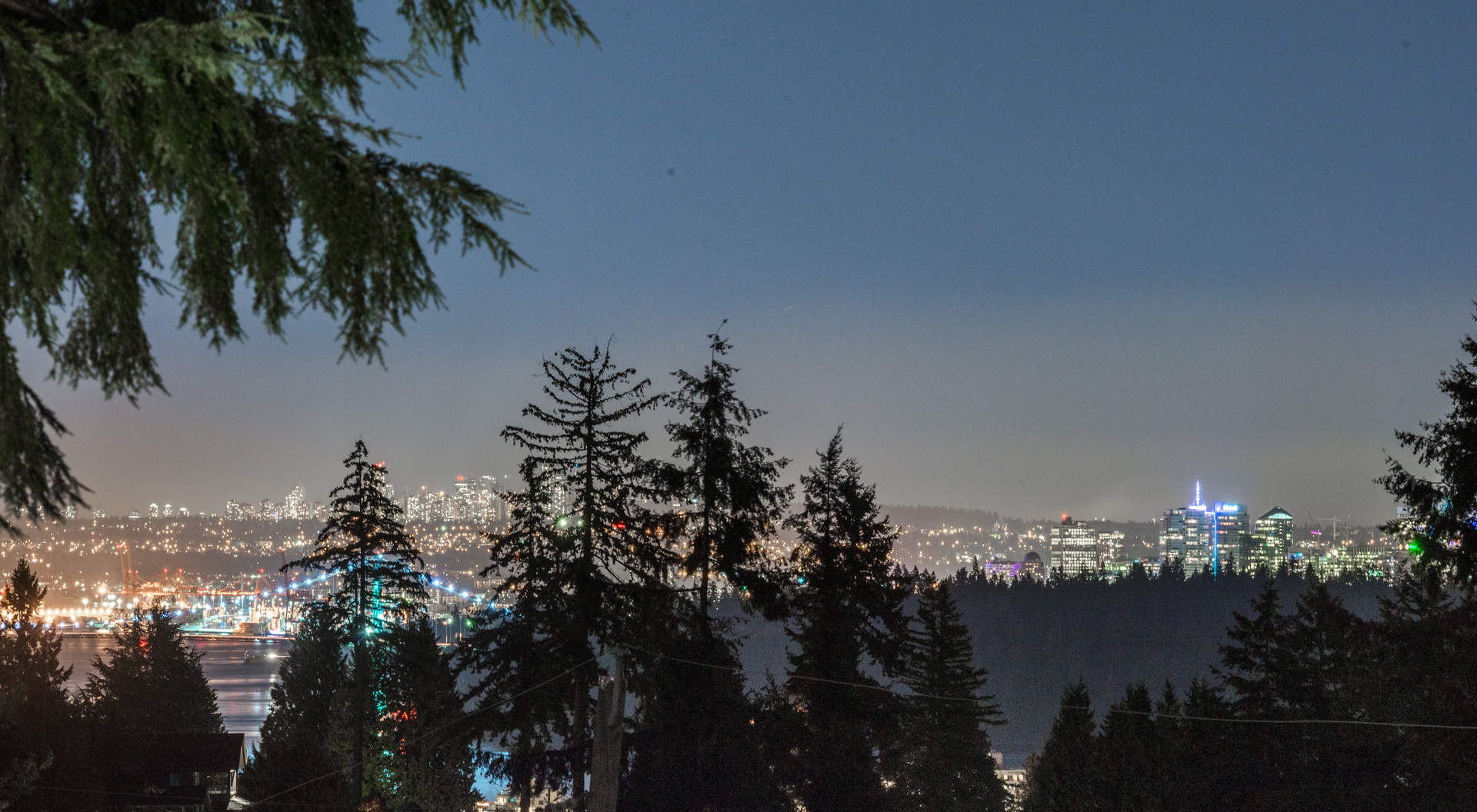 2951 Altamont Crecent - Viviendas y Bienes Raíces en West Vancouver