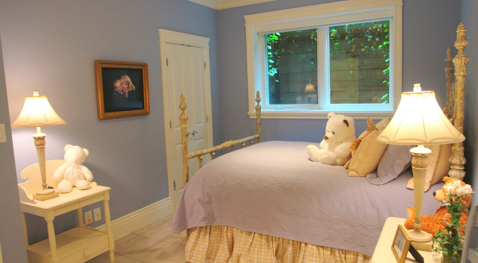 Guest Bedroom #4