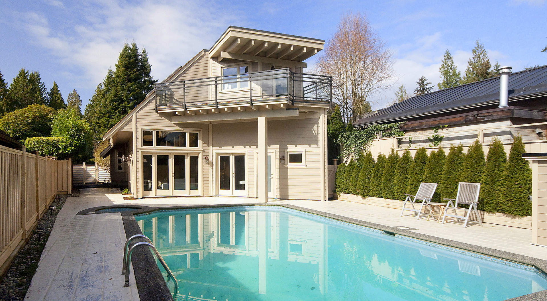 4391 Erwin Drive West Vancouver Homes and Real Estate BC, Canada