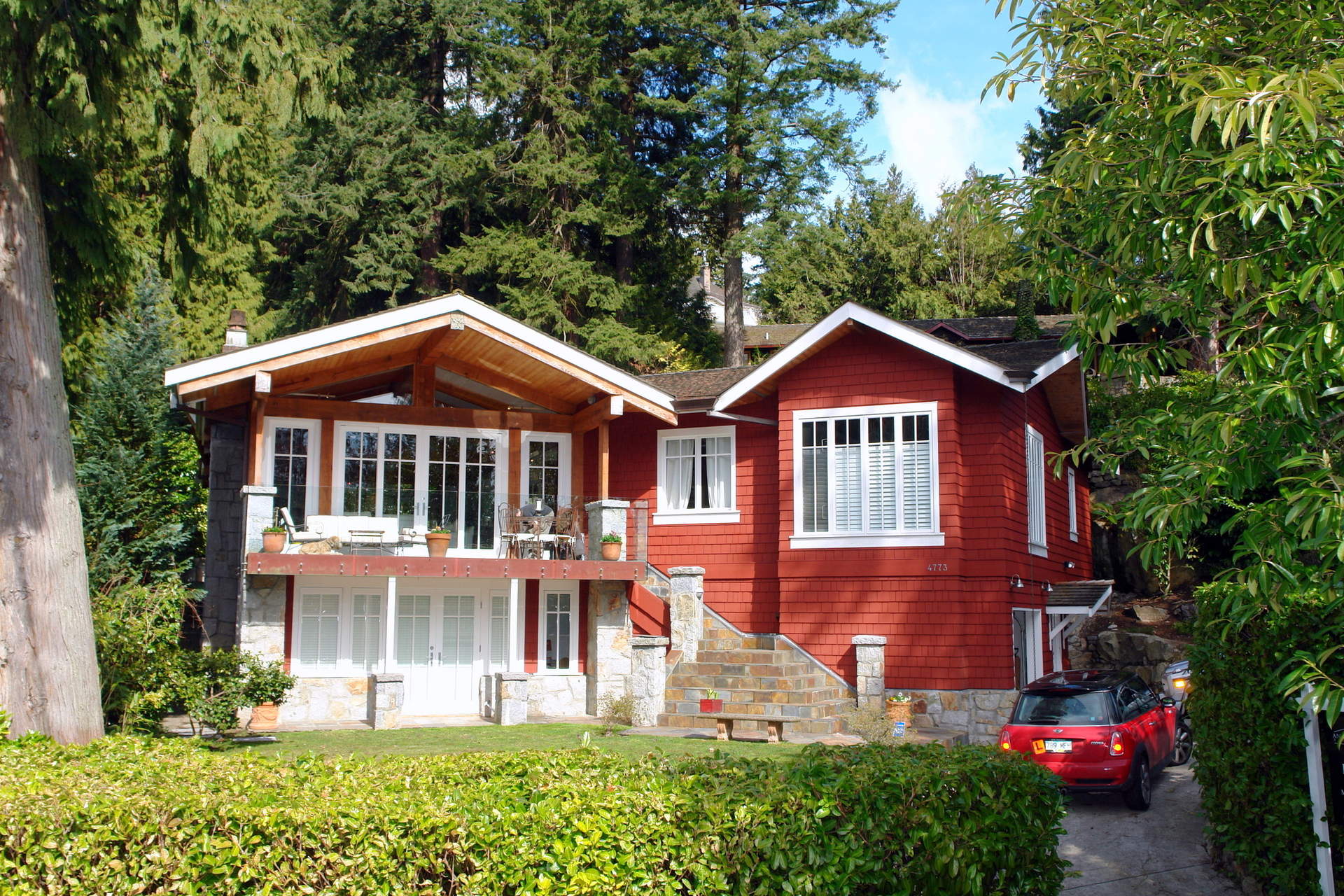 Spectacular Semi-Waterfront Residence in Olde Caulfeild