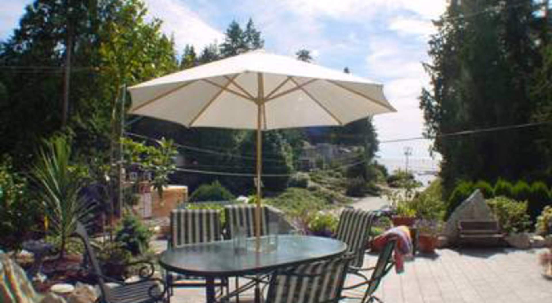 5697 Eagle Harbour Road West Vancouver Homes and Real Estate BC, Canada