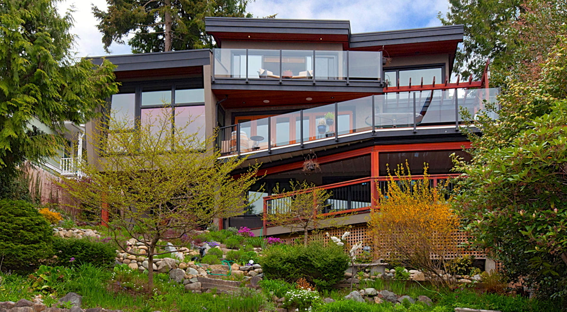 961 Duchess Avenue West Vancouver Homes and Real Estate BC, Canada